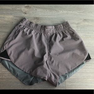 Lululemon Shorts Gray Pink